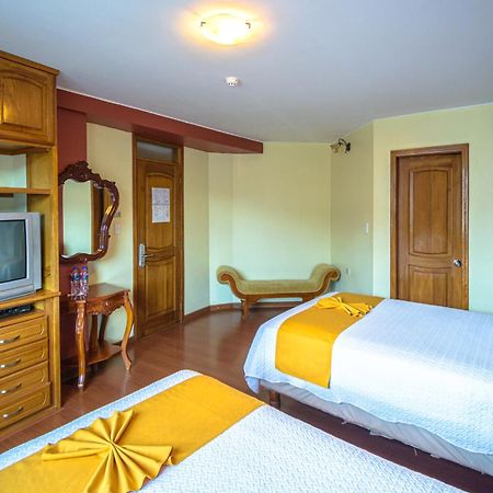 Hotel Cumbaya Sanvy Quito Room photo