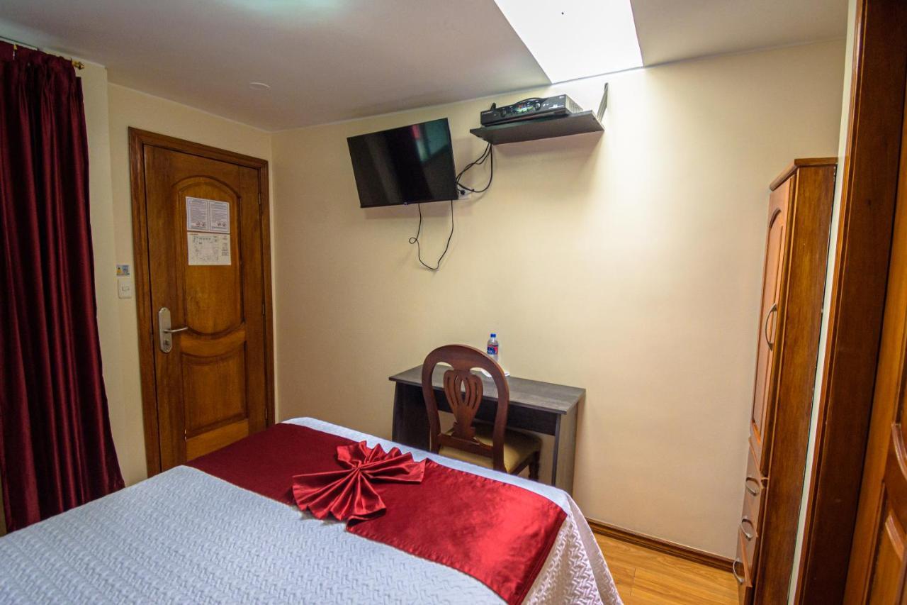 Hotel Cumbaya Sanvy Quito Room photo